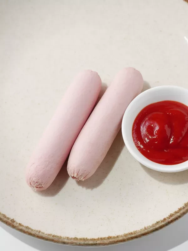 Сосиски молочные с кетчупом