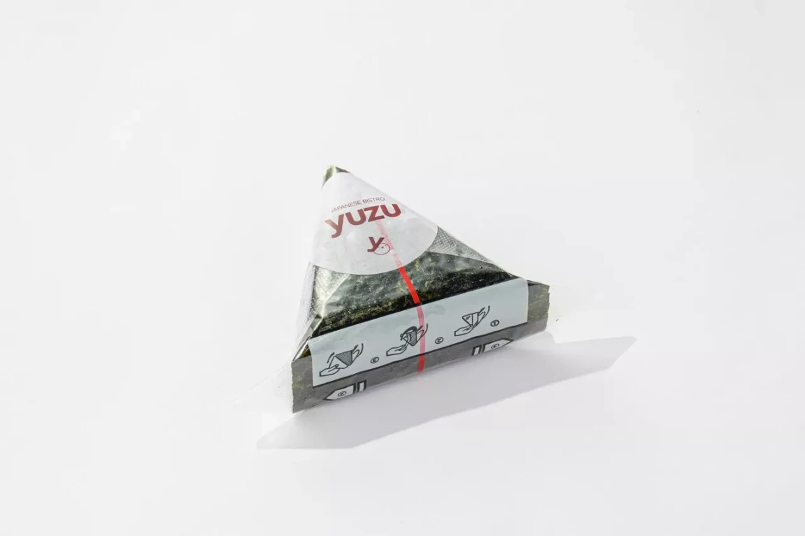 Онигири лосось спайси