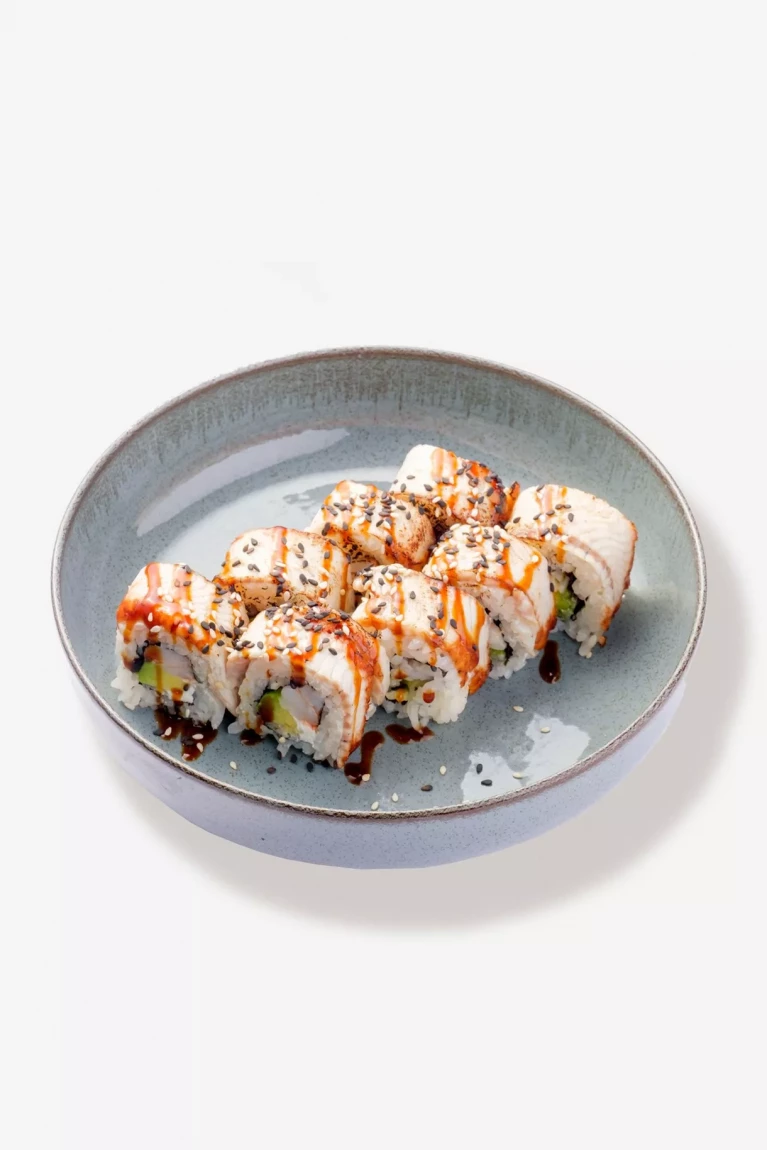 Ролл Опаленный угорь и креветка