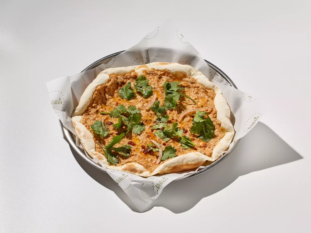 Лахмаджун * С ЦЫПЛЕНКОМ И ПАПРИКОЙ