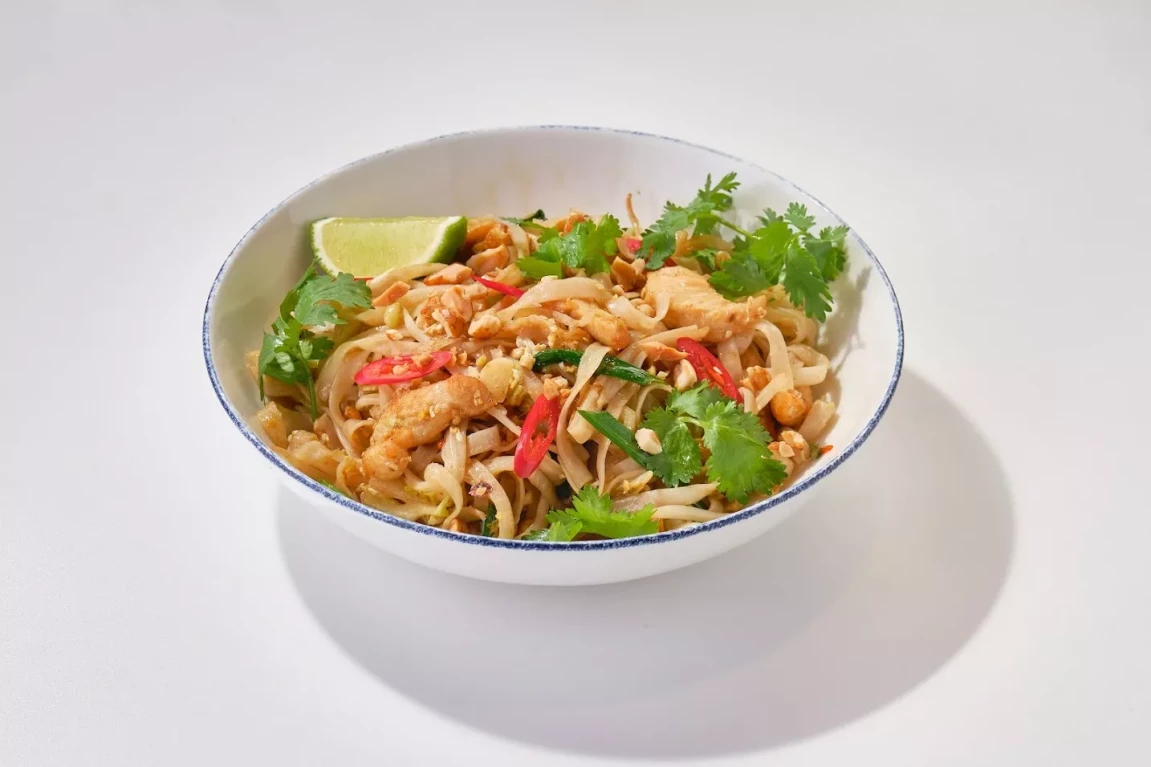 Пад-тай с курицей