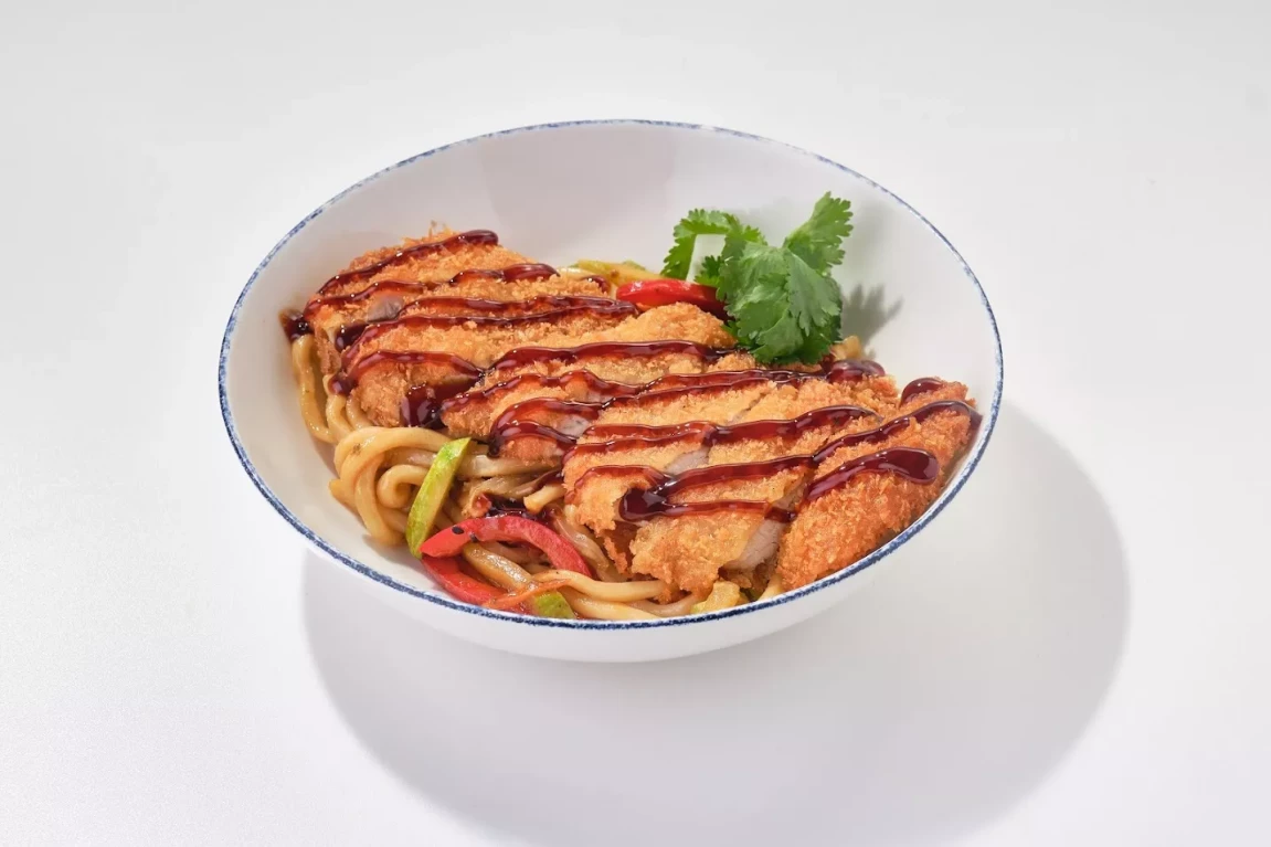 Свинина Тонкацу с лапшой