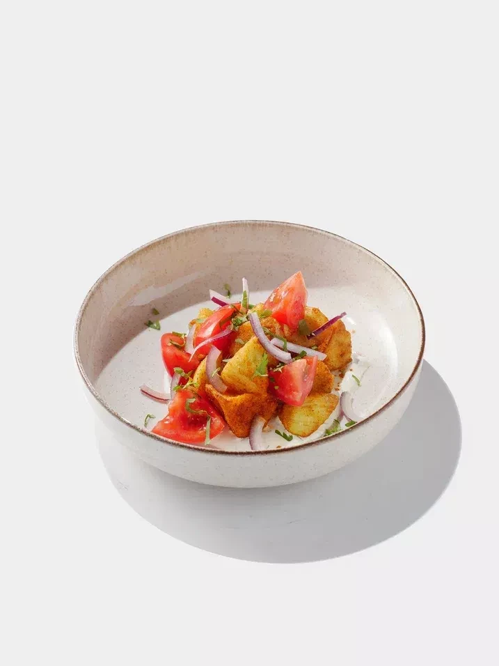 Салат с баклажанами фри и томатами