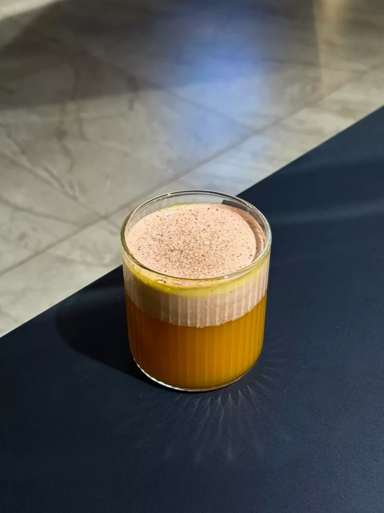 Чёрный с пенкой