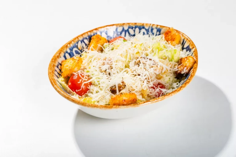 Цезарь с курицей