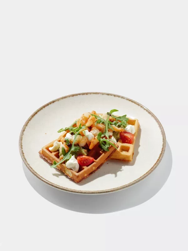 С креветками и авокадо