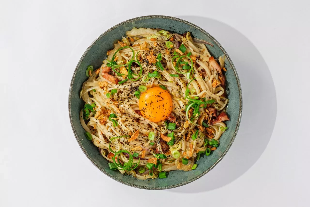 Удон со свининой в кокосовом соусе