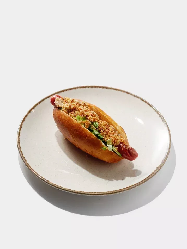 Хот-дог с сосиской