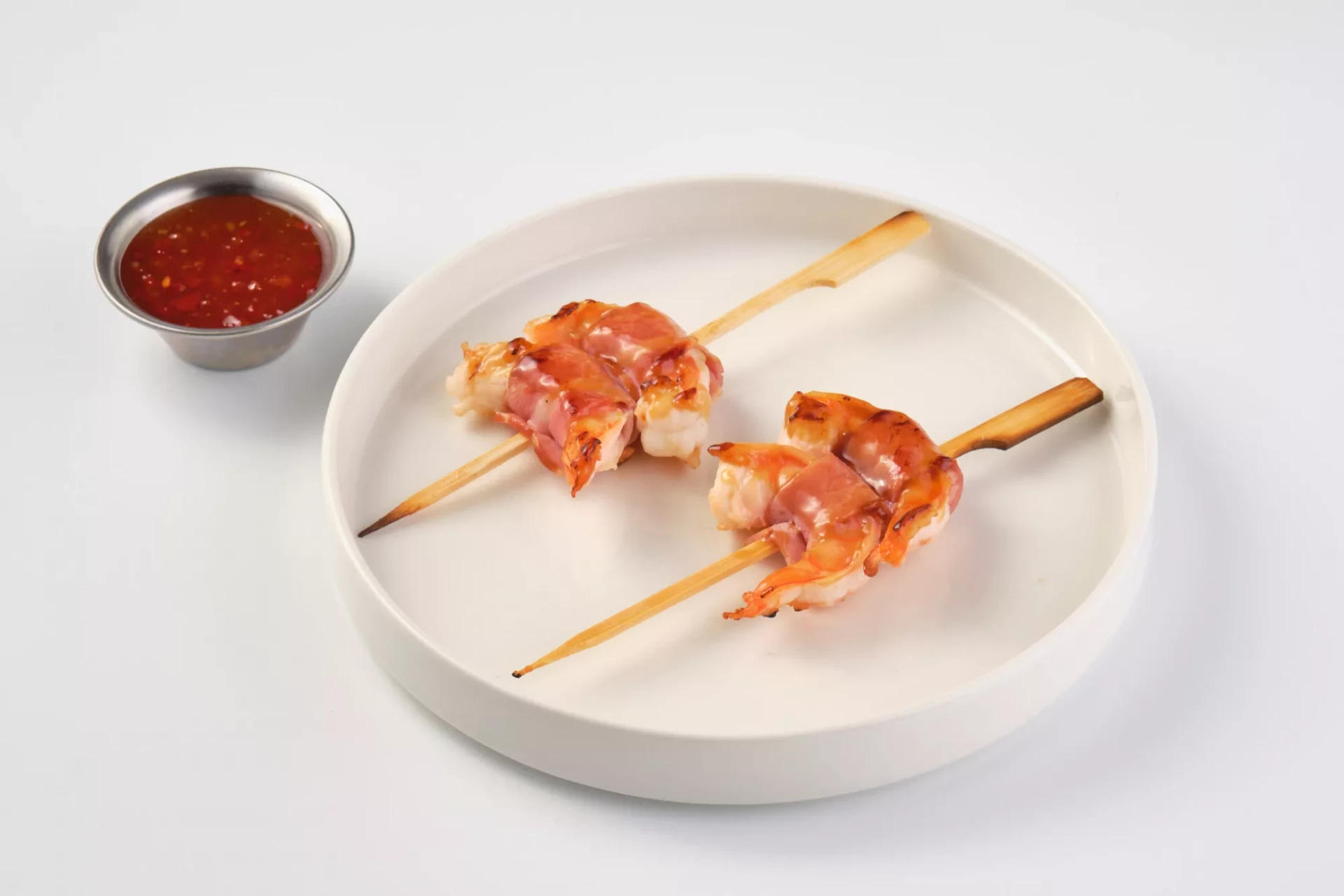 Шашлычки с креветкой в беконе