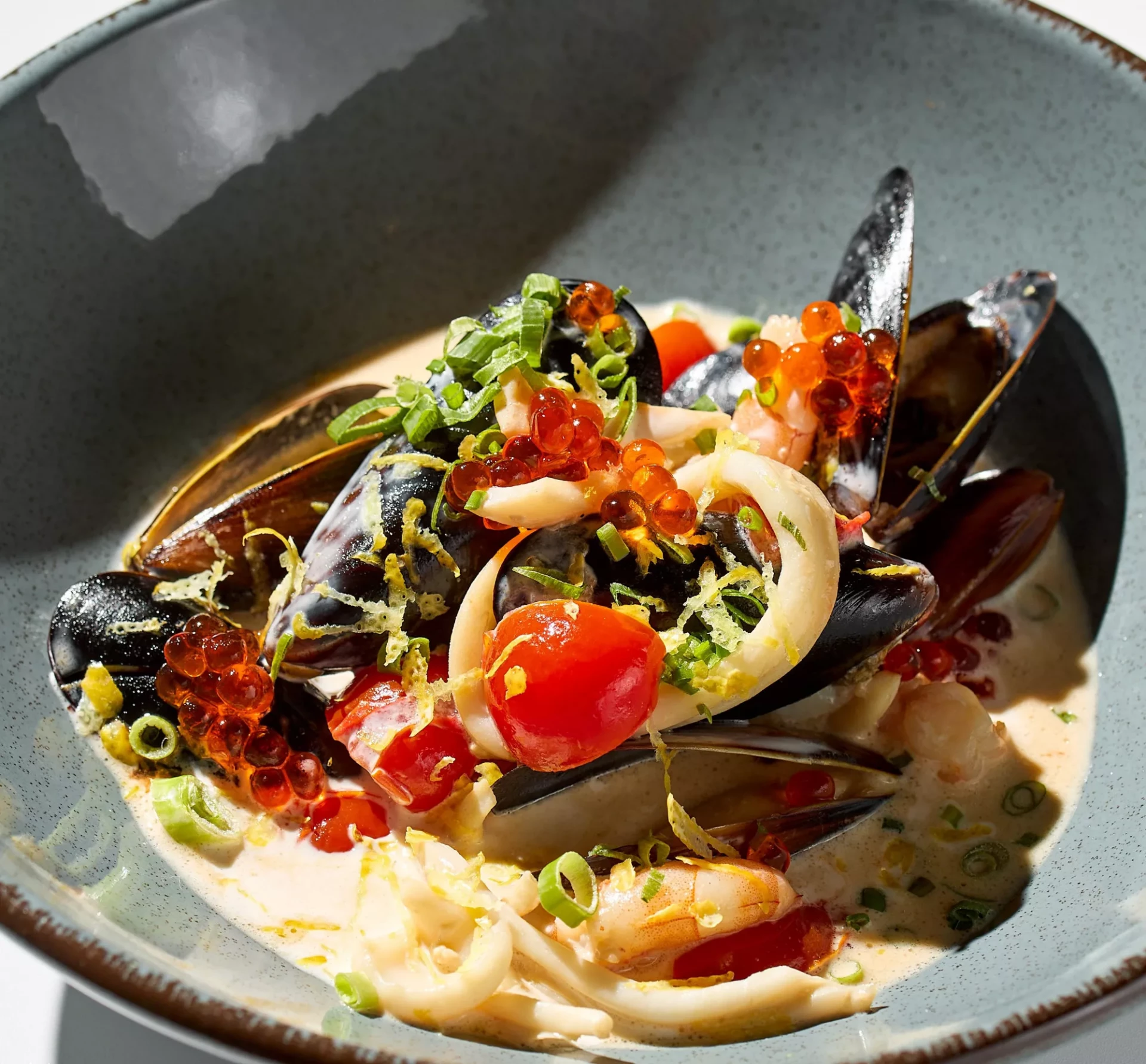 Морепродукты в сливочном соусе