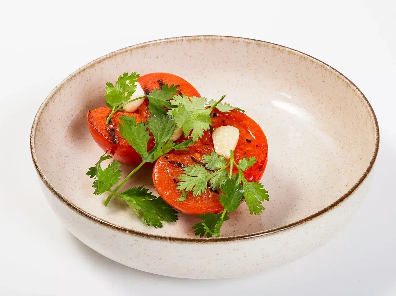 Помидоры обжаренные с чесноком