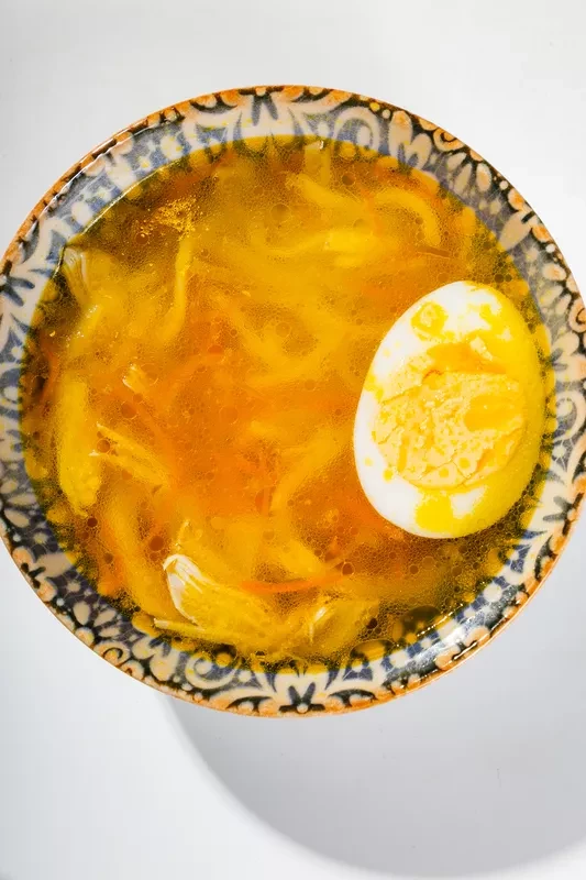 Куриный суп с домашней лапшой